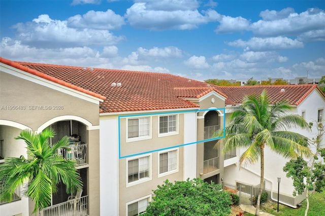 6831 SW 44th St 304, Miami, FL 33155