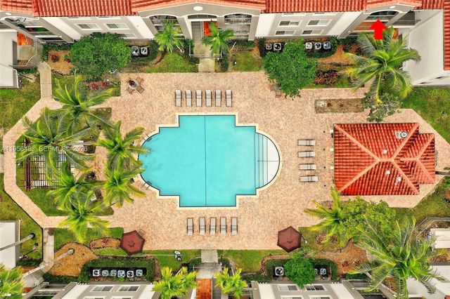 6831 SW 44th St 304, Miami, FL 33155