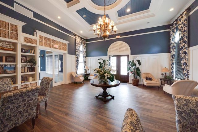 6831 SW 44th St 304, Miami, FL 33155