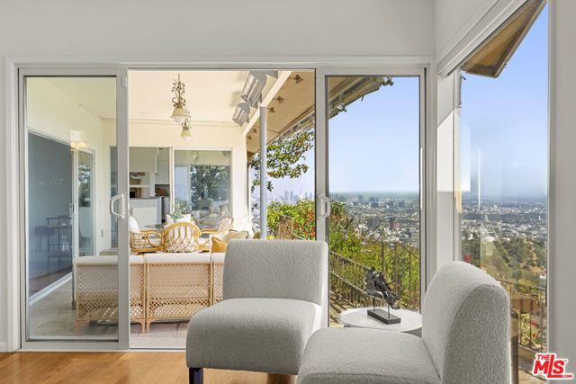 7132 Macapa Drive, Los Angeles, CA 90068