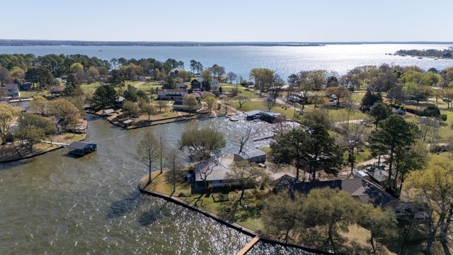 104 Sunset Cove, Trinidad, TX 75163