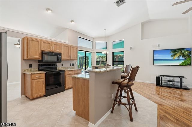 1470 Winkler AVE, Fort Myers, FL 33919