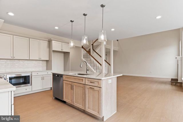 302 CEDAR ST, Dillsburg, PA 17019