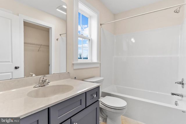 302 CEDAR ST, Dillsburg, PA 17019