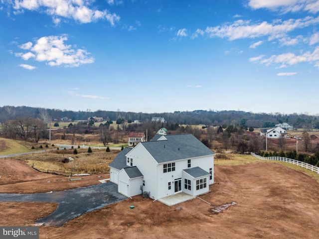 302 CEDAR ST, Dillsburg, PA 17019