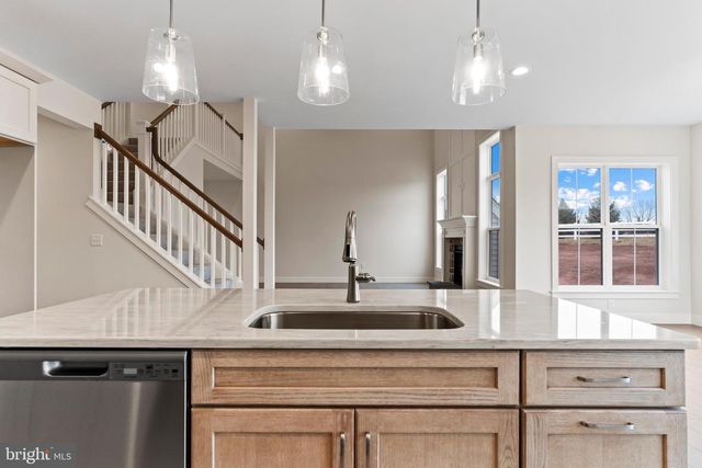 302 CEDAR ST, Dillsburg, PA 17019