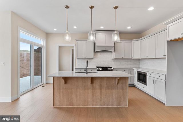 302 CEDAR ST, Dillsburg, PA 17019