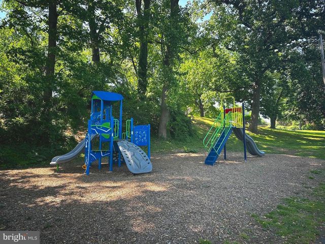 176 JUNIPER RD, Havertown, PA 19083