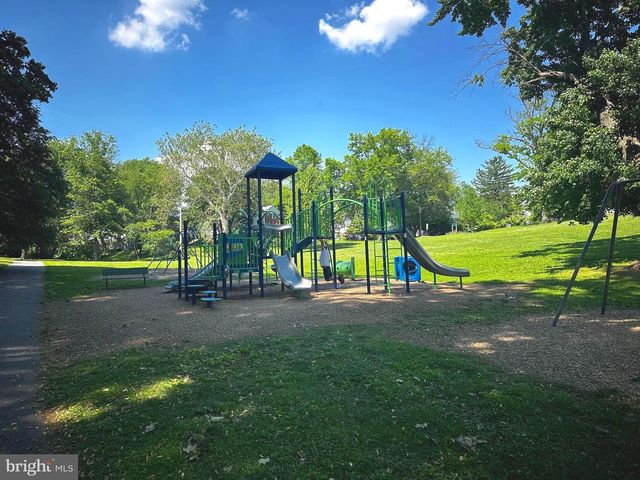 176 JUNIPER RD, Havertown, PA 19083