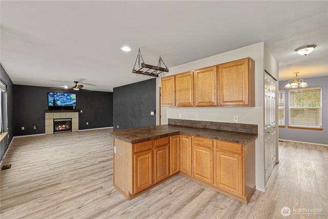 1232 NW Kathleen Drive, Oak Harbor, WA 98277