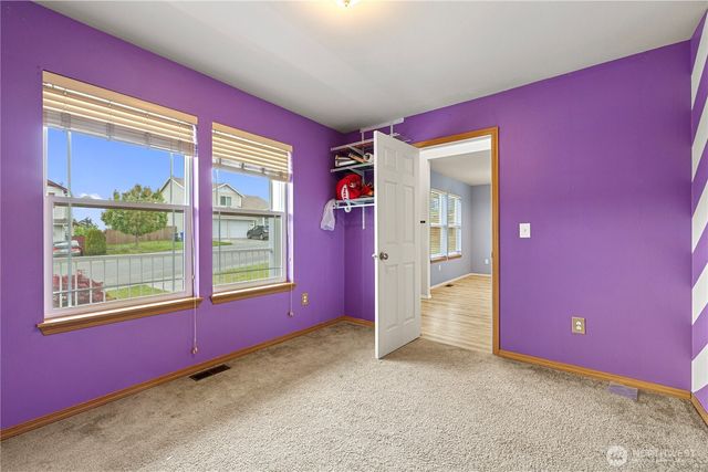1232 NW Kathleen Drive, Oak Harbor, WA 98277