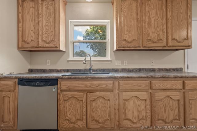 3607 S 118th East Avenue, Tulsa, OK 74146