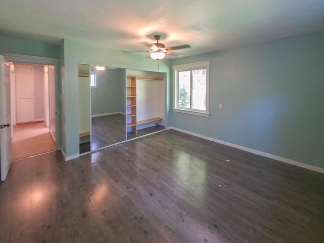 1570 Sleepy Hollow Loop, Grants Pass, OR 97527