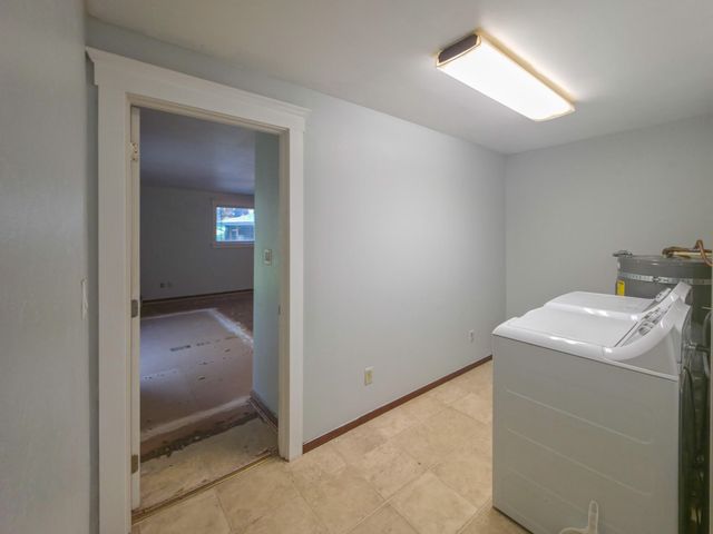 1570 Sleepy Hollow Loop, Grants Pass, OR 97527