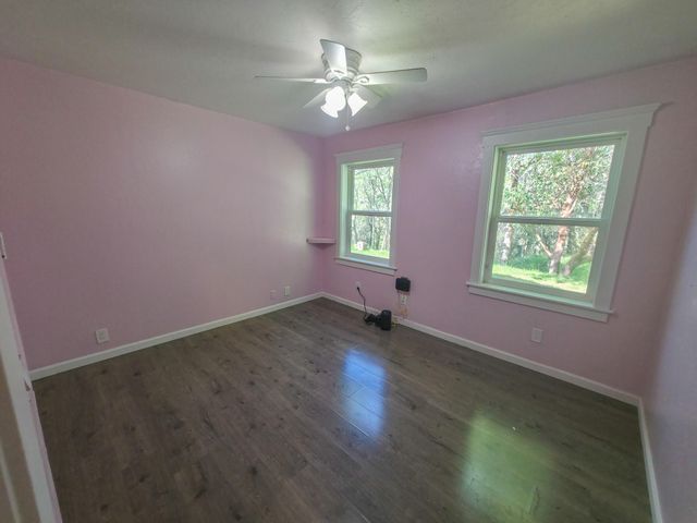 1570 Sleepy Hollow Loop, Grants Pass, OR 97527
