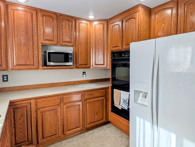 28 Enzyme Ln, Kettle Falls, WA 99141