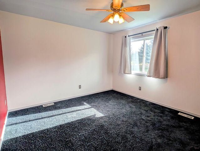 28 Enzyme Ln, Kettle Falls, WA 99141