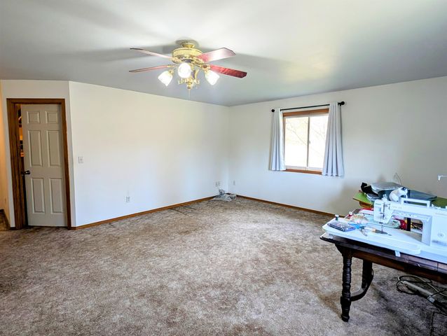 28 Enzyme Ln, Kettle Falls, WA 99141