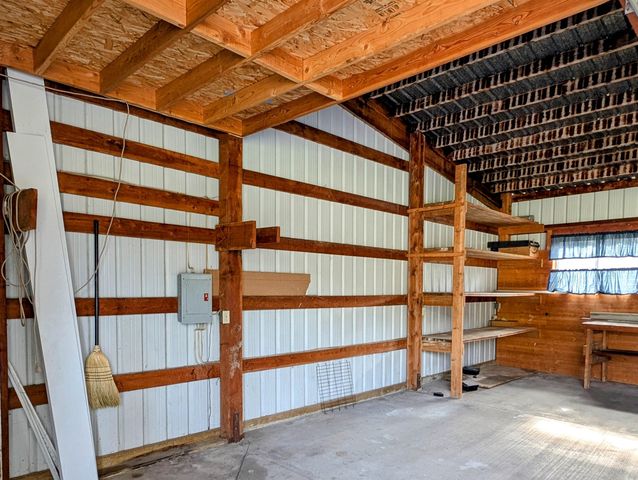 28 Enzyme Ln, Kettle Falls, WA 99141