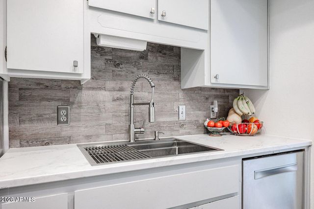 194 E Laguna Drive E, Litchfield Park, AZ 85340