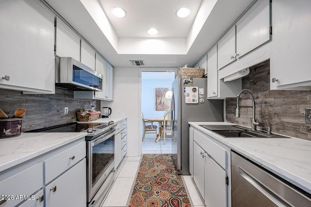 194 E Laguna Drive E, Litchfield Park, AZ 85340