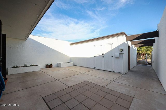 194 E Laguna Drive E, Litchfield Park, AZ 85340