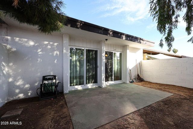 194 E Laguna Drive E, Litchfield Park, AZ 85340
