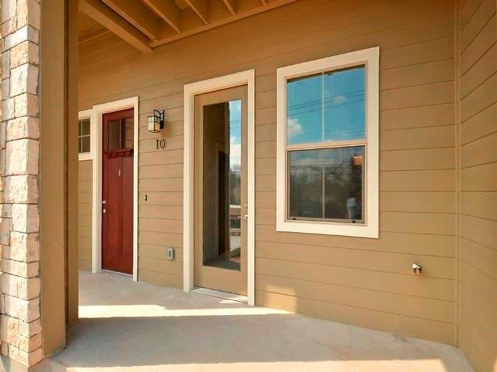 2520 Bluebonnet LN 10, Austin, TX 78704