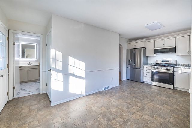 1847 W 36TH Street, Erie, PA 16508