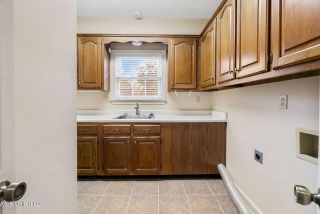 6440 Nellwood Drive, Olive Branch, MS 38654