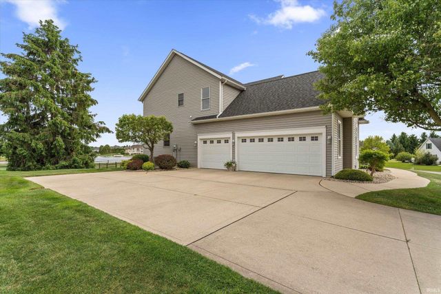 51280 Coveside Drive, Granger, IN 46530