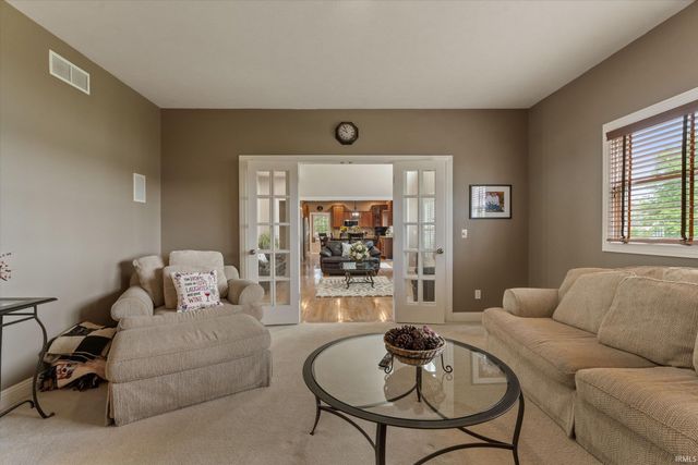 51280 Coveside Drive, Granger, IN 46530