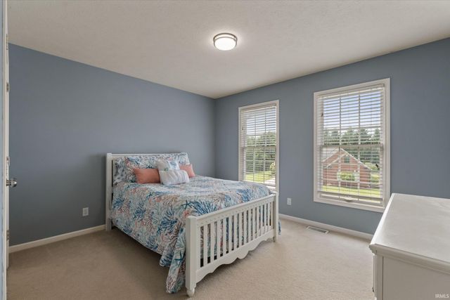 51280 Coveside Drive, Granger, IN 46530