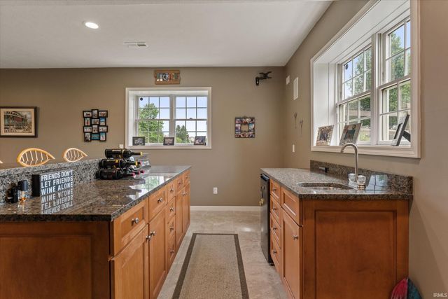 51280 Coveside Drive, Granger, IN 46530