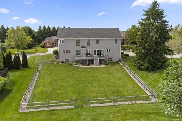 51280 Coveside Drive, Granger, IN 46530