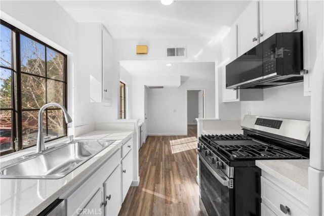 2554 Olive Drive 96, Palmdale, CA 93550