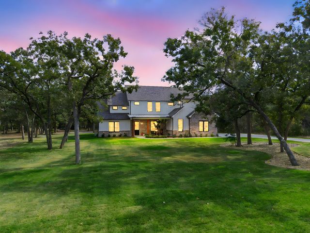 5529 Woodland Park Drive, College Station, TX 77845