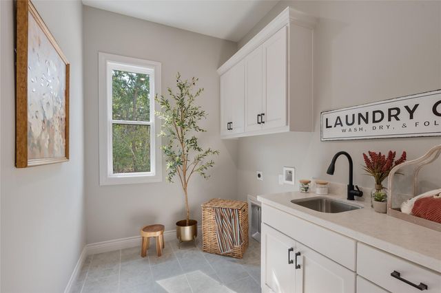 5529 Woodland Park Drive, College Station, TX 77845