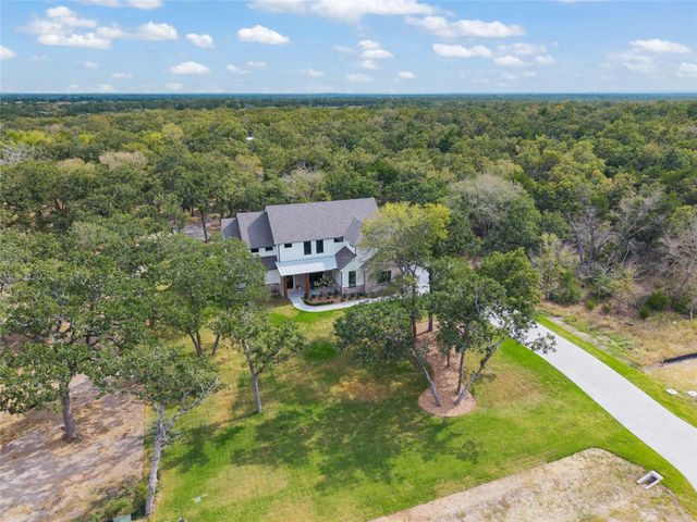 5529 Woodland Park Drive, College Station, TX 77845