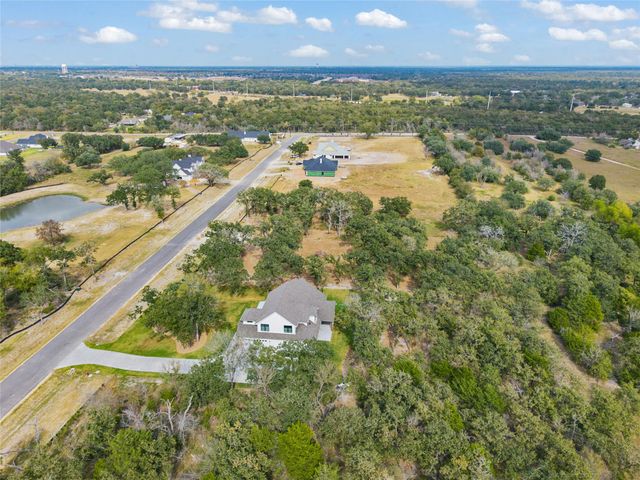 5529 Woodland Park Drive, College Station, TX 77845