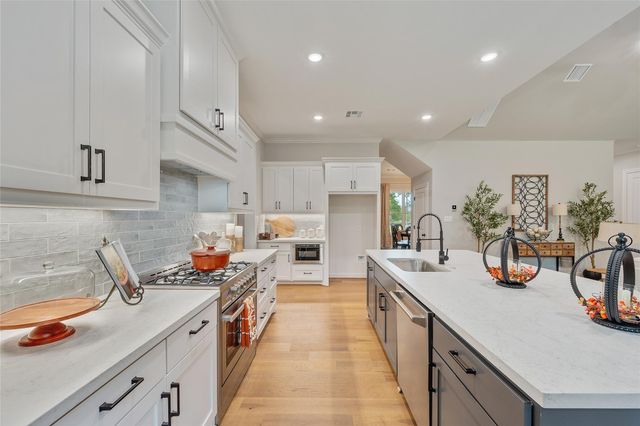 5529 Woodland Park Drive, College Station, TX 77845