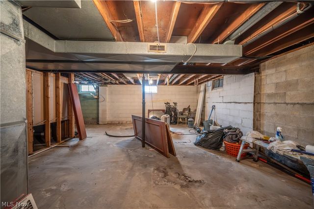 2954 Anderson Morris Road, Niles, OH 44446