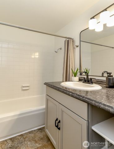 17229 160th Avenue SE, Renton, WA 98058