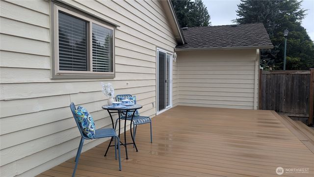 17229 160th Avenue SE, Renton, WA 98058