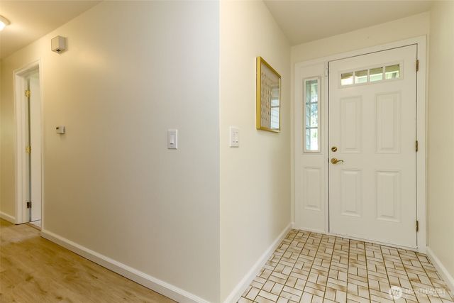 17229 160th Avenue SE, Renton, WA 98058