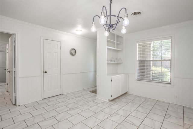 2003 Oneal Street, Gainesville, TX 76240