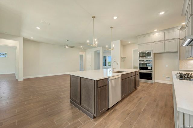 1124 Portnall Place, Bulverde, TX 78163