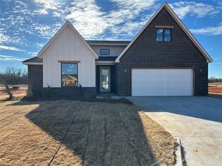209 Outlander Way, Shawnee, OK 74804