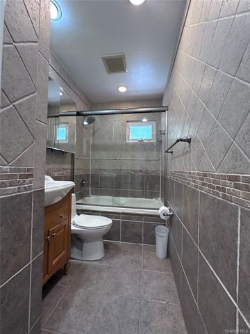414 E Chester Street, Long Beach, NY 11561