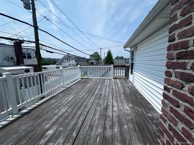 414 E Chester Street, Long Beach, NY 11561